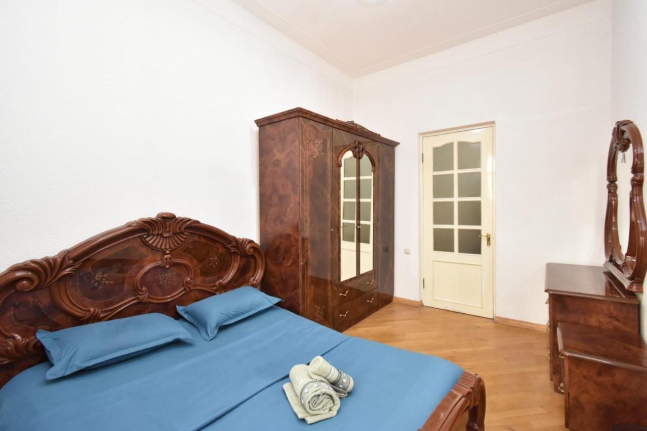 Guesthouses Opera Yerevan Luaran gambar
