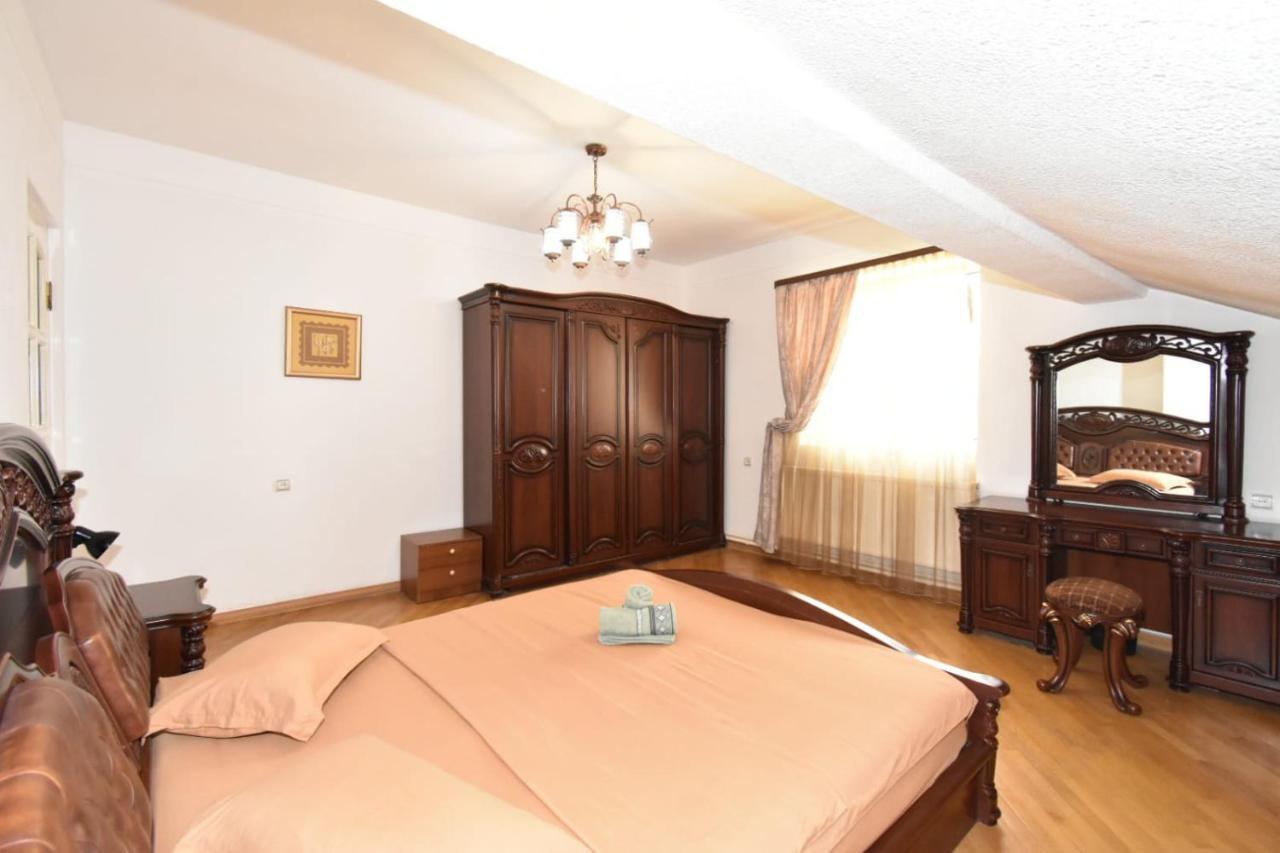 Guesthouses Opera Yerevan Luaran gambar