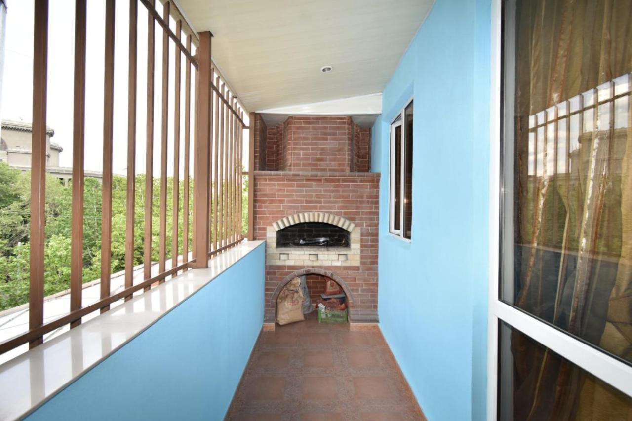 Guesthouses Opera Yerevan Luaran gambar