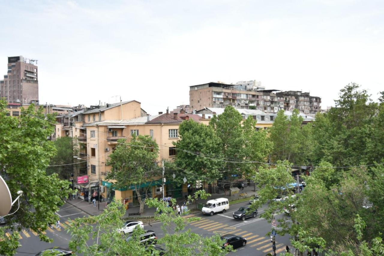 Guesthouses Opera Yerevan Luaran gambar