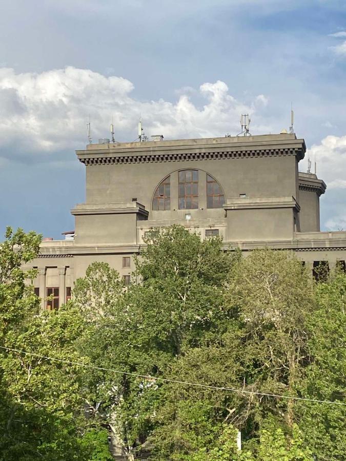 Guesthouses Opera Yerevan Luaran gambar